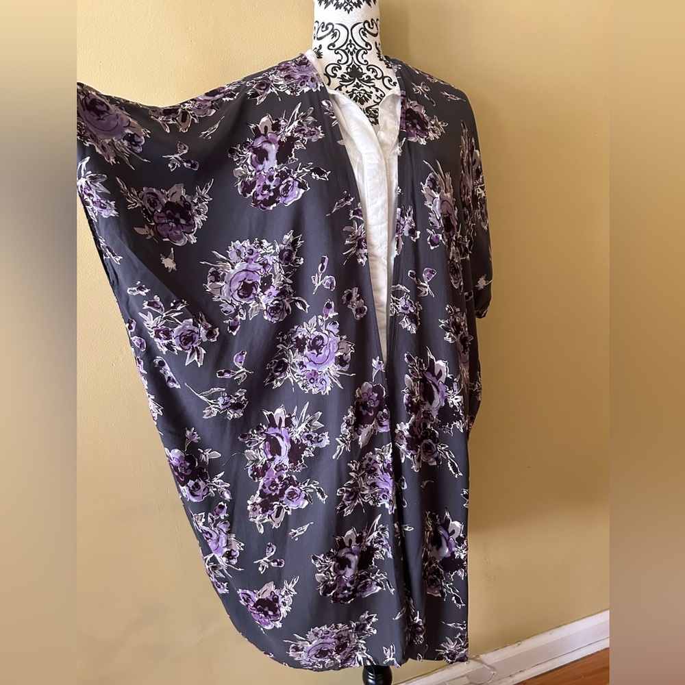 Floral Grey lightweight cardigan